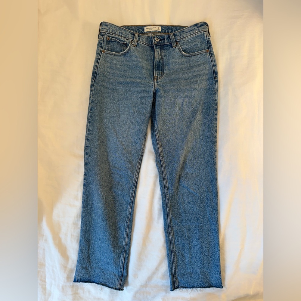 Abercrombie & Fitch The Straight Mid Rise Jean 29/8s